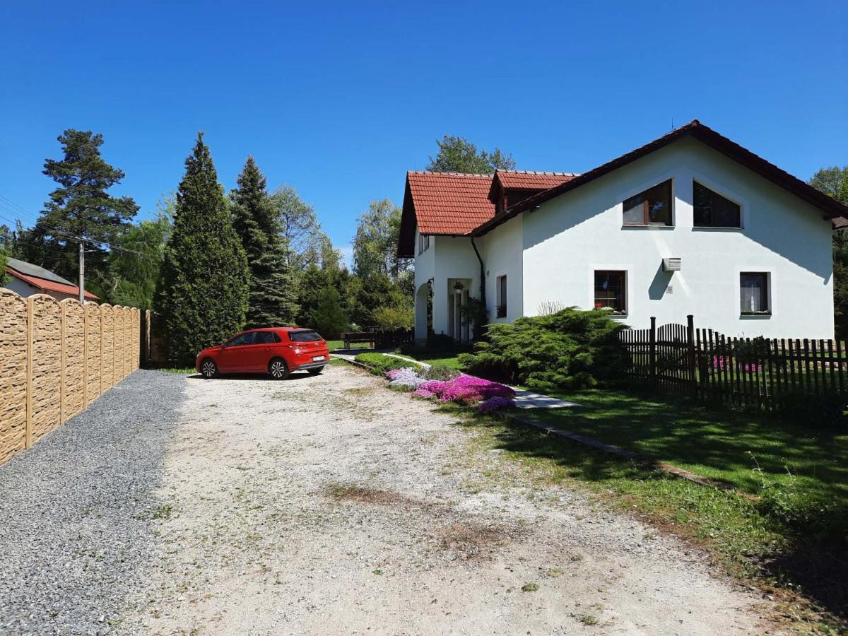V Prirode Na Okraji Frenstatu Pod Radhostem Apartment Frenstat pod Radhostem Luaran gambar