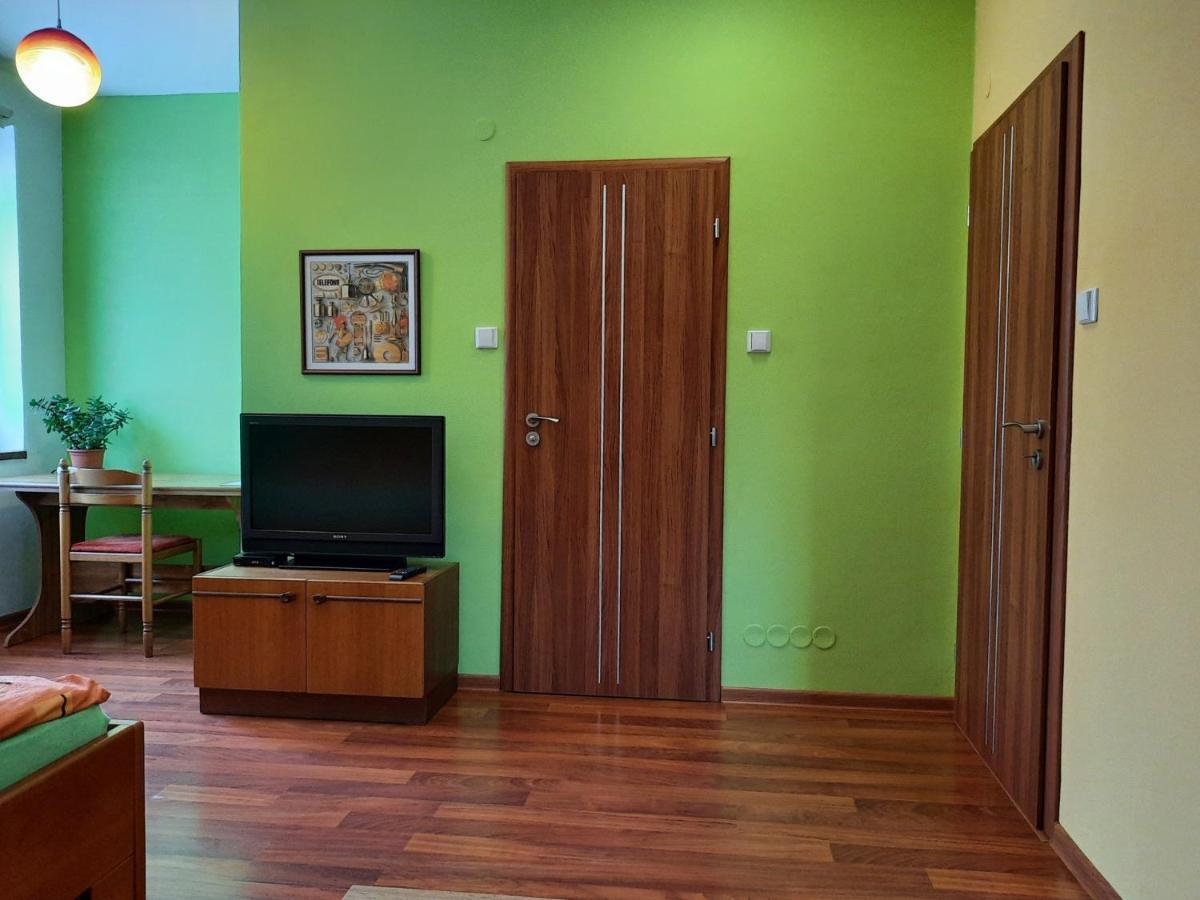 V Prirode Na Okraji Frenstatu Pod Radhostem Apartment Frenstat pod Radhostem Luaran gambar