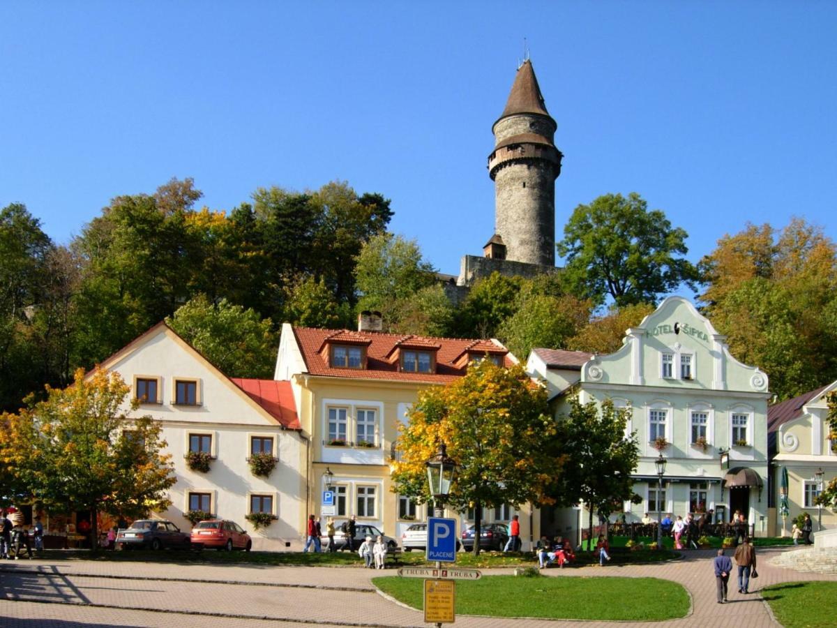 V Prirode Na Okraji Frenstatu Pod Radhostem Apartment Frenstat pod Radhostem Luaran gambar